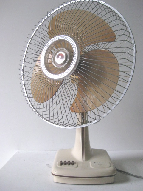 FAN, Table Fan 1970s - Amber Blades Sanyo Sleepmaker